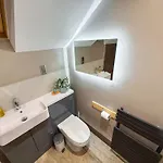 The Retreat 度假居 赫尔姆斯利