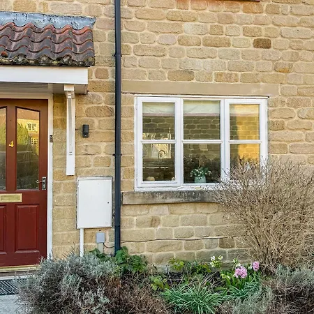 The Retreat * Хелмсли